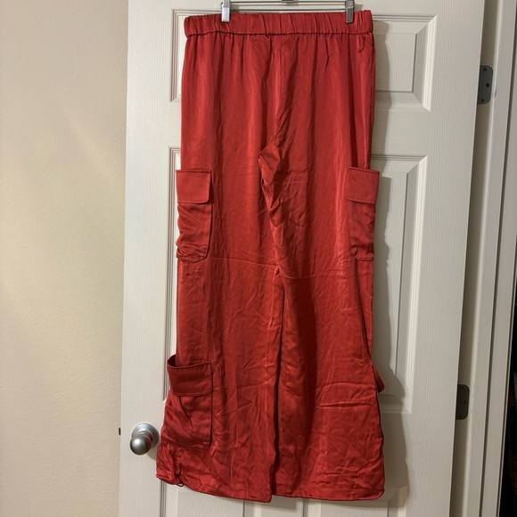 Blanc Noir Chelsea Silk Wide Leg Cargo Pant, Cranberry size Large - Picture 2 of 16